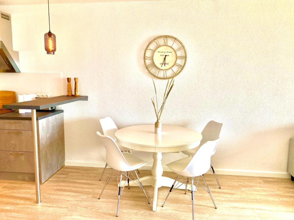 Studio Mit Panorama-Meerblick Und Direkter Strandlage In Шарбойтц Екстериор снимка